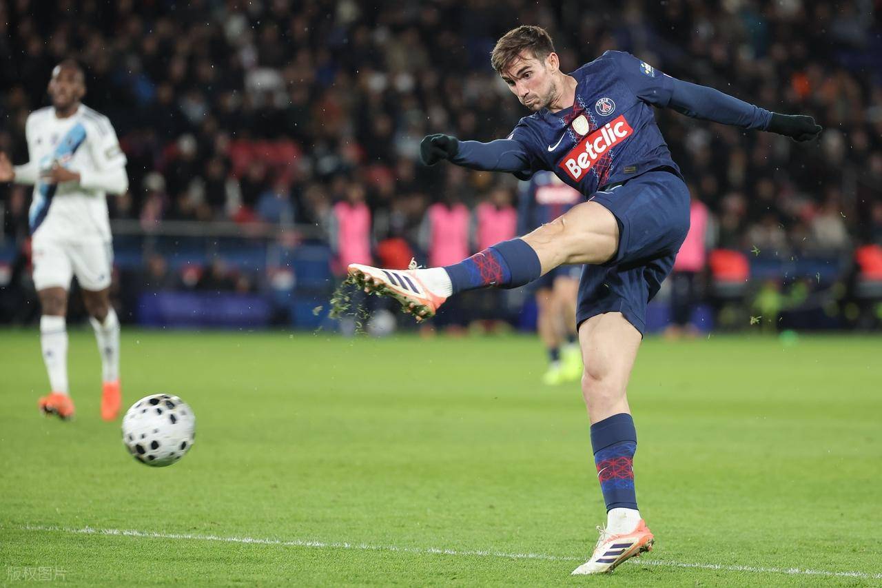 法国杯0-1大冷门,法甲第2遭法甲第15掀翻,巴黎圣日耳曼惨遭淘汰